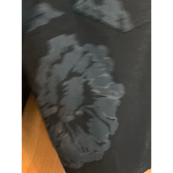 Purple & More Bermuda Shorts Black Gray Floral Women's Size 6 NWT - Picture 6 of 7